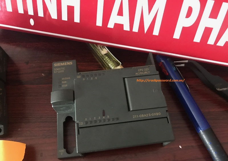 crack-plc-s7-200-cpu221
